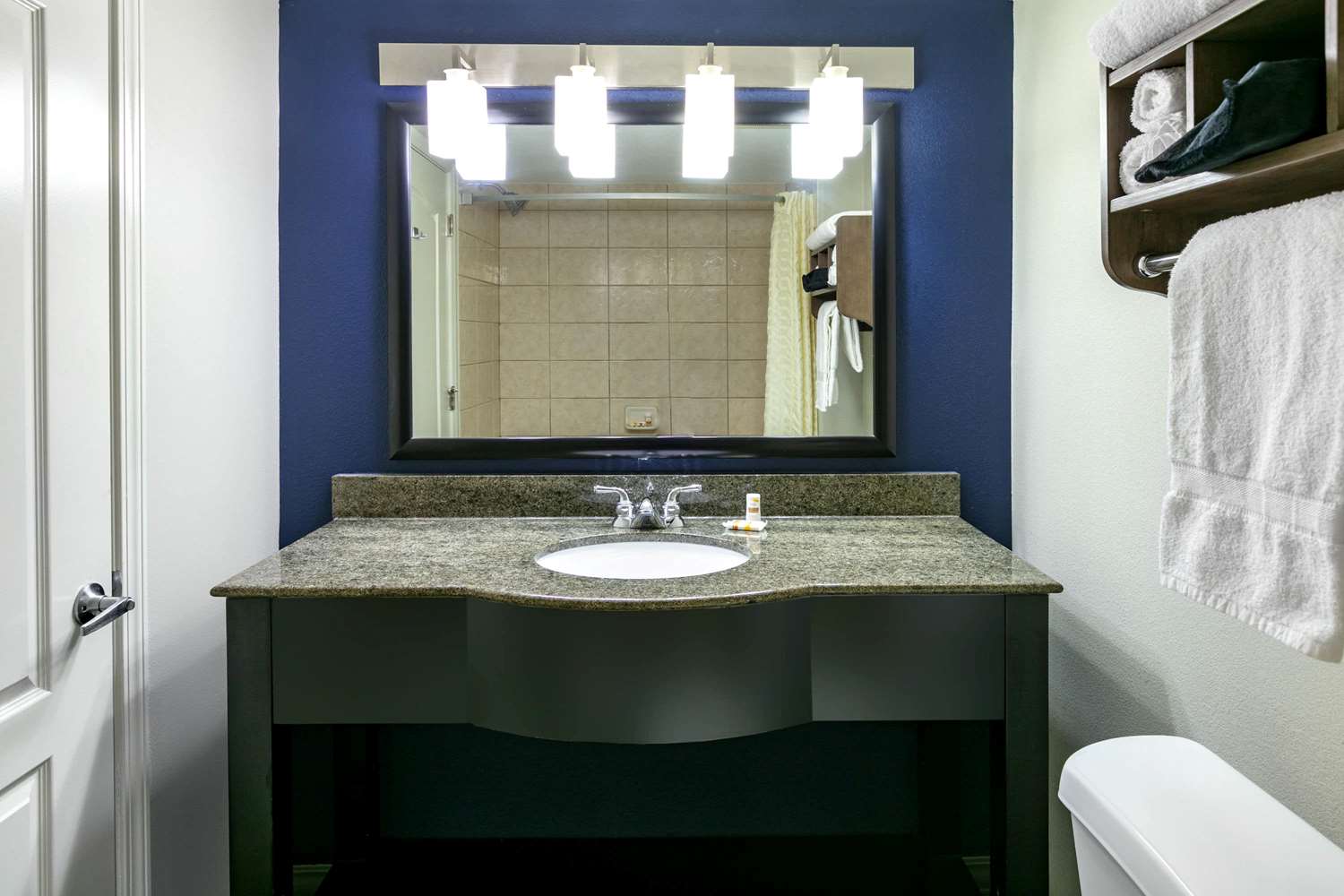 La Quinta Inn & Suites by Wyndham Horn Lake / Southaven Area 47/47