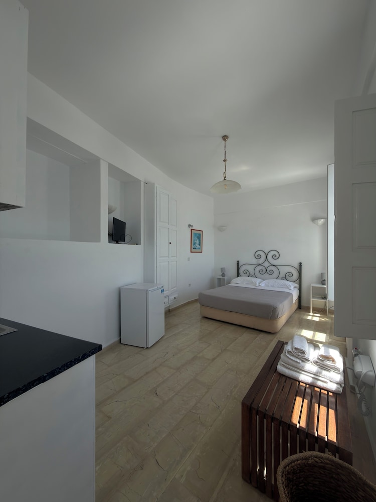 Nomikos Villas 32/46