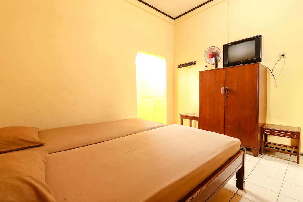 Hotel Bungurasih Syariah by ZUZU 13/26