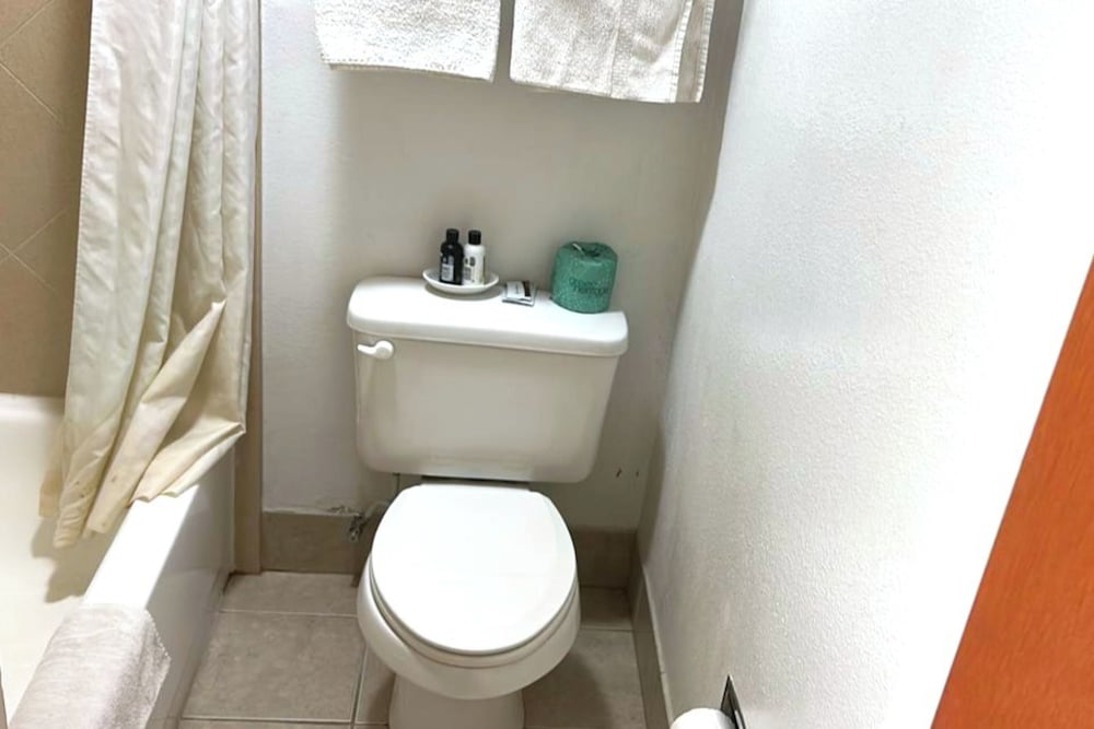 Victorian Inn By OYO Whitesboro US Hwy 82 50/55