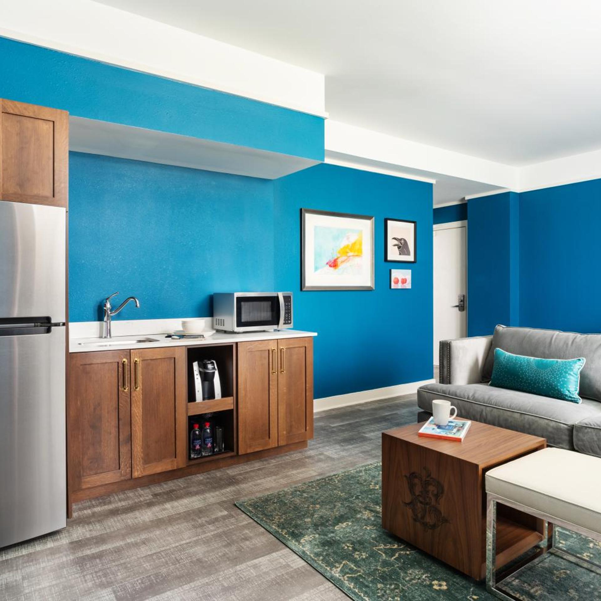 ROOMY, SUITE, 2 DOUBLE BEDS, ACCESSIBLE
