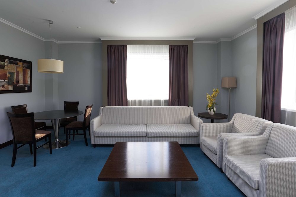 Radisson Hotel Astana 47/71