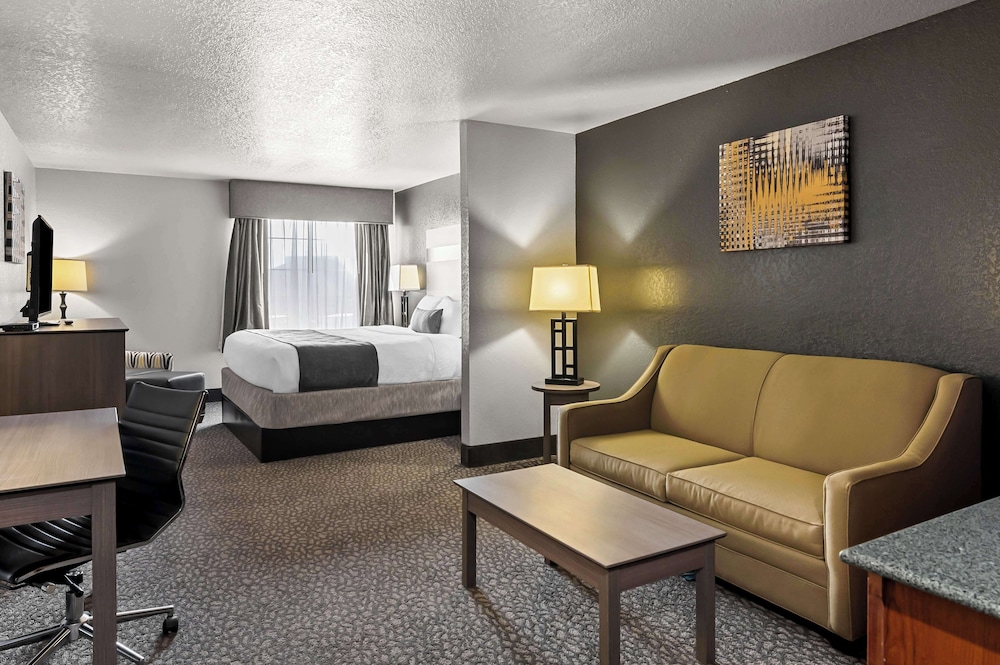 Best Western Sherwood Inn & Suites 28/50