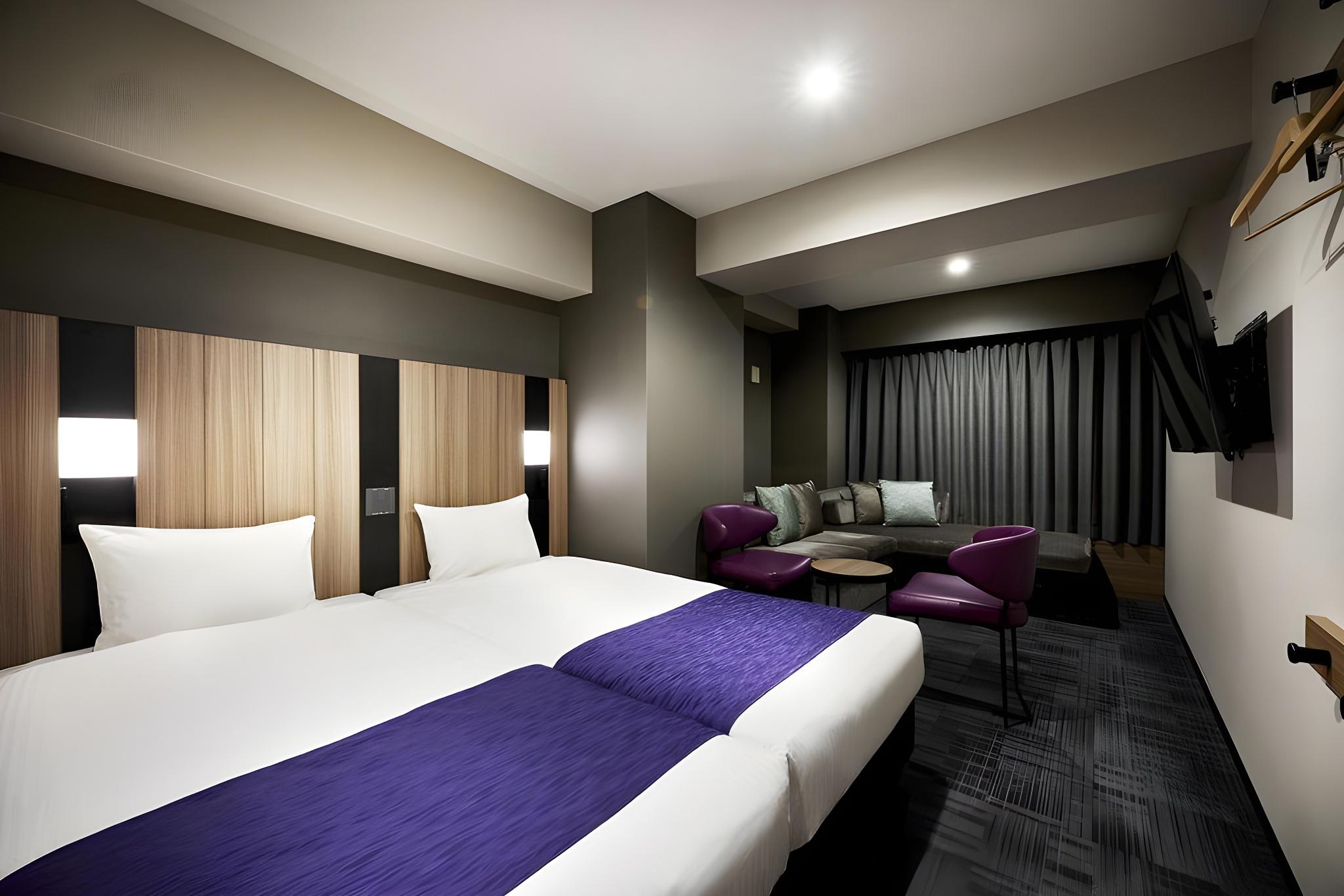 Family, Twin Beds