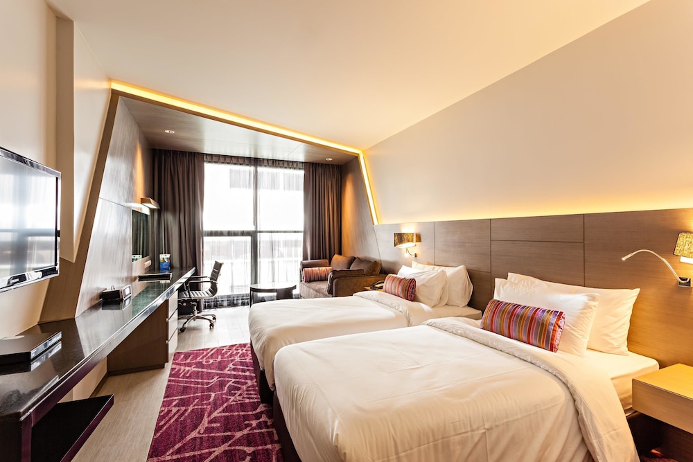 Hyatt Place Bangkok Sukhumvit 1 9/50