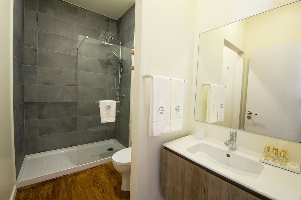Casa do Contador - Suites and Pool (ex. Azores Flats - Ponta Delgada) 70/73