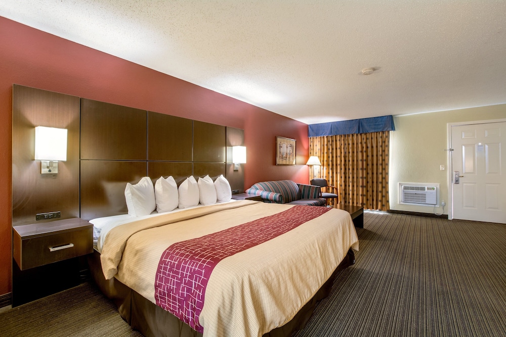 Red Roof Inn Vincennes 17/33