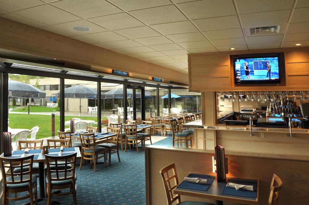 Best Western Plus University Inn 33/48