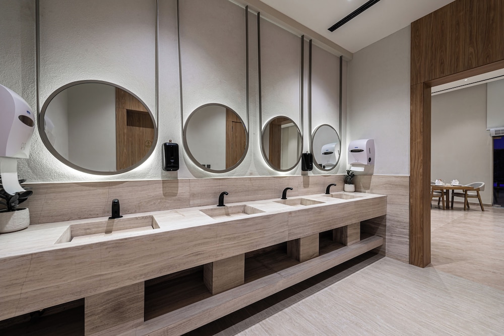فندق فوياج(Voyage Hotel) 33/33