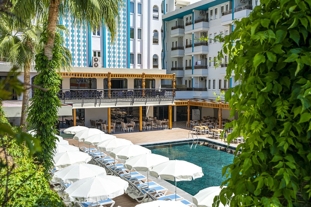 Blue Star Hotel in ALANYA