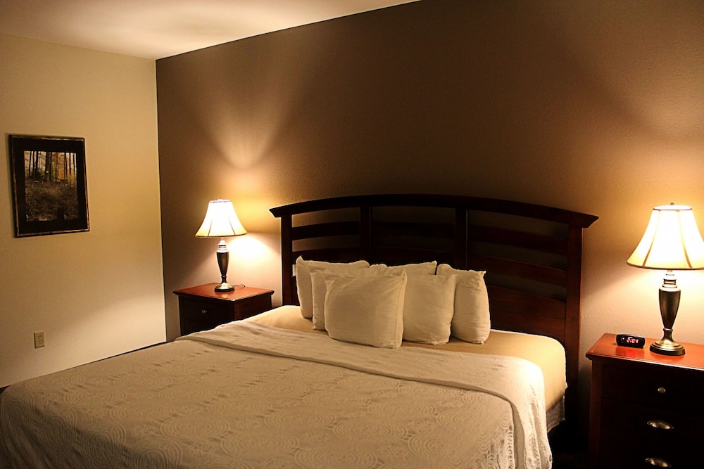 CRYSTAL SPRINGS INN AND SUITES 9/39