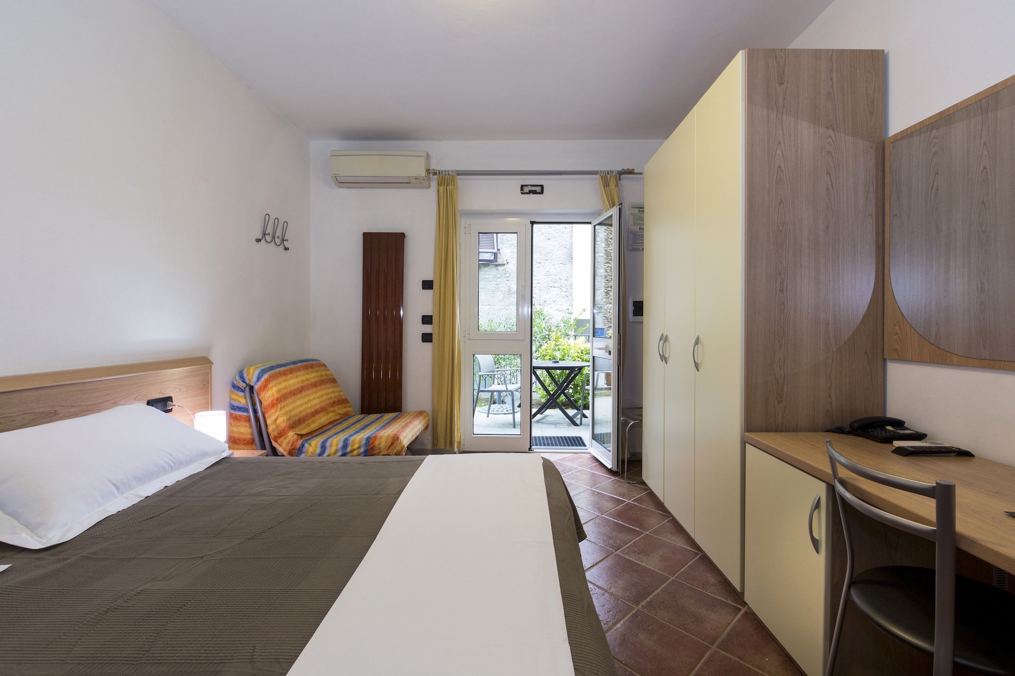 1 BEDROOM, STANDARD, DOUBLE BED