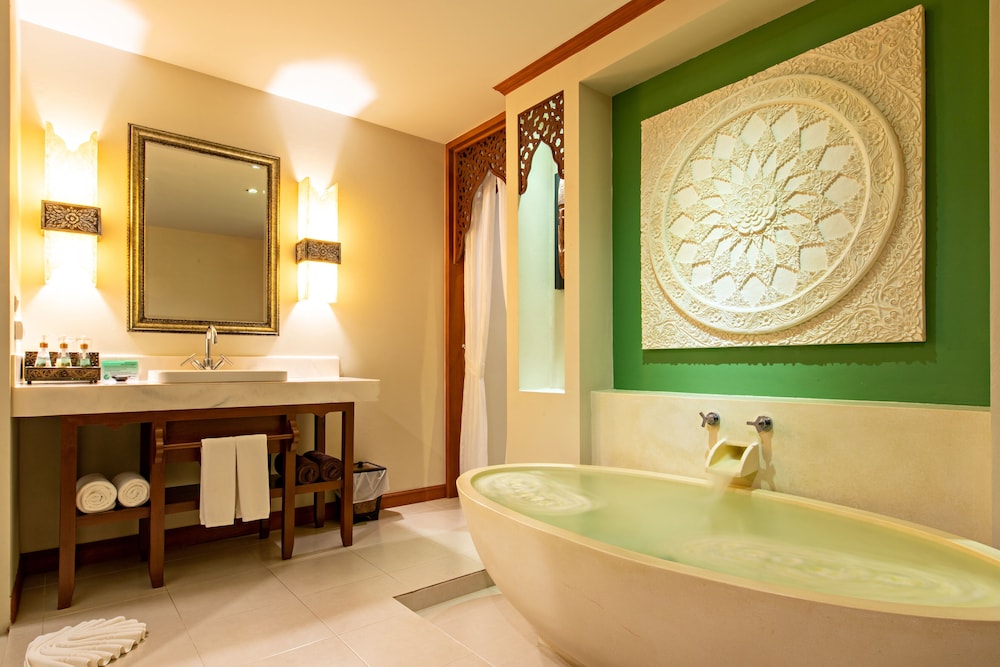Rawai Palm Beach Resort 62/63
