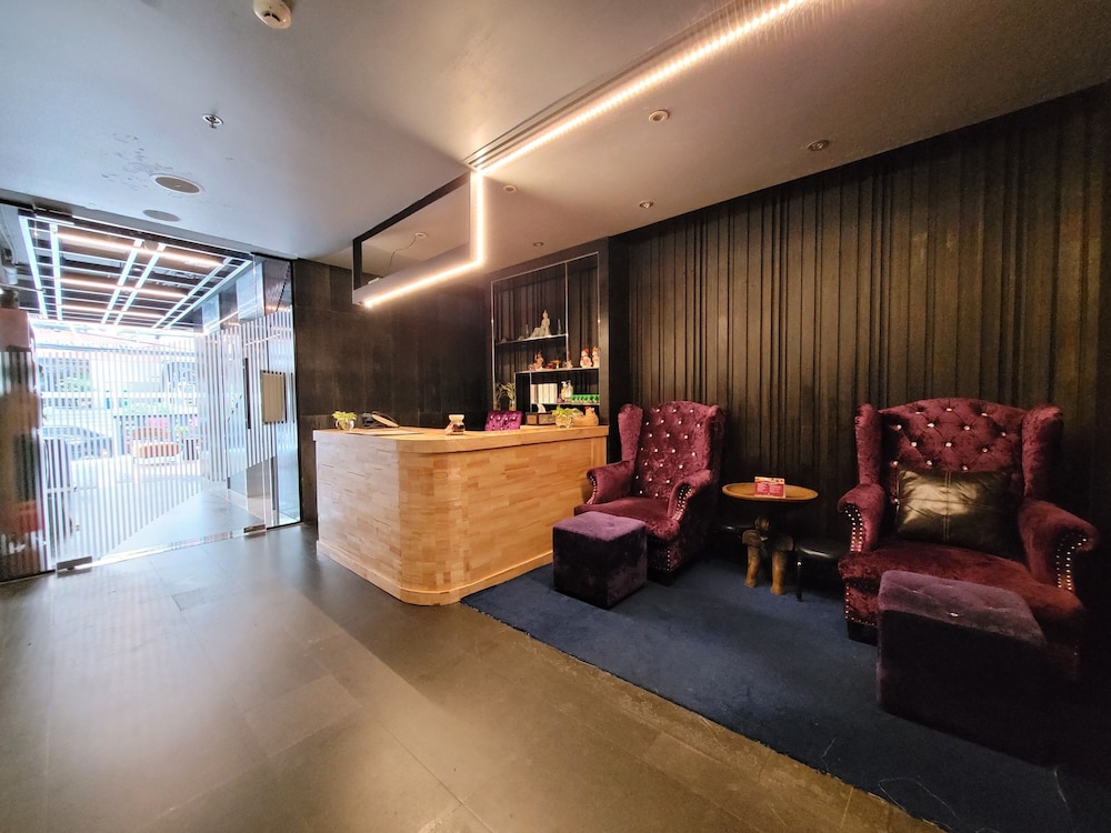 Hotel Citrus Sukhumvit 13 by Compass Hospitality 7/70