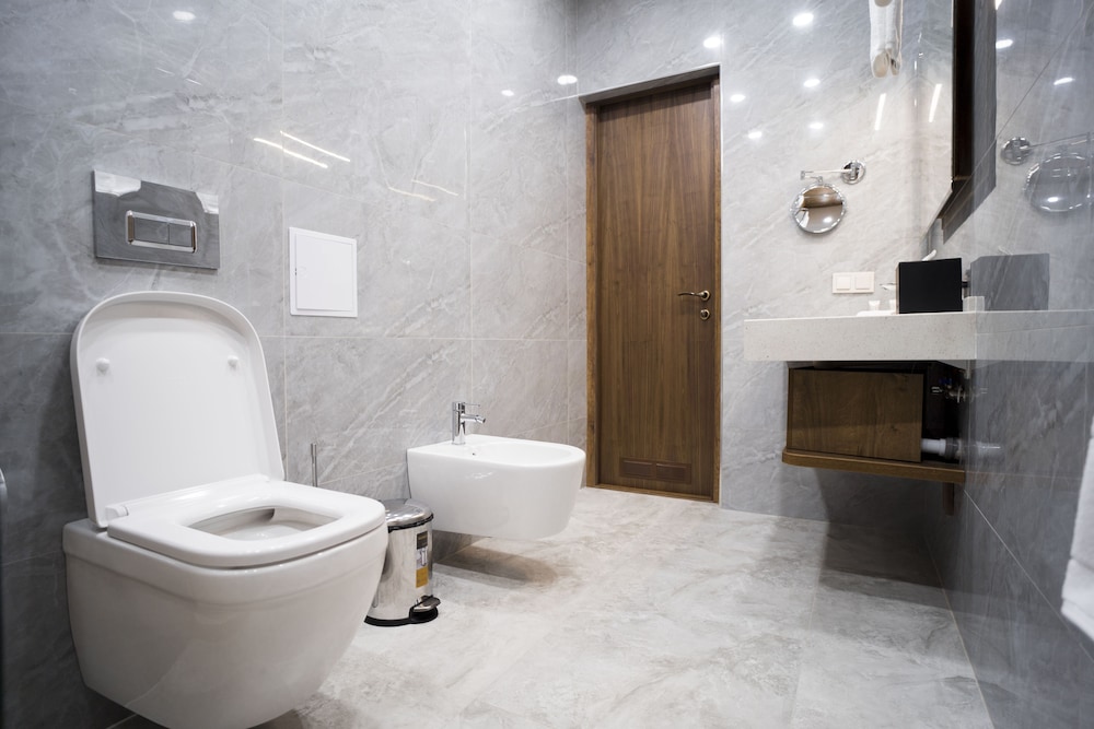 غرفة جونيور بسرير كوين بإطلالة على المسبح، Oscar Boutique Hotel 2/2
