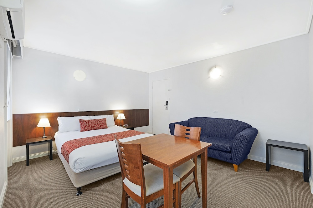 Central Court Motel 29/35