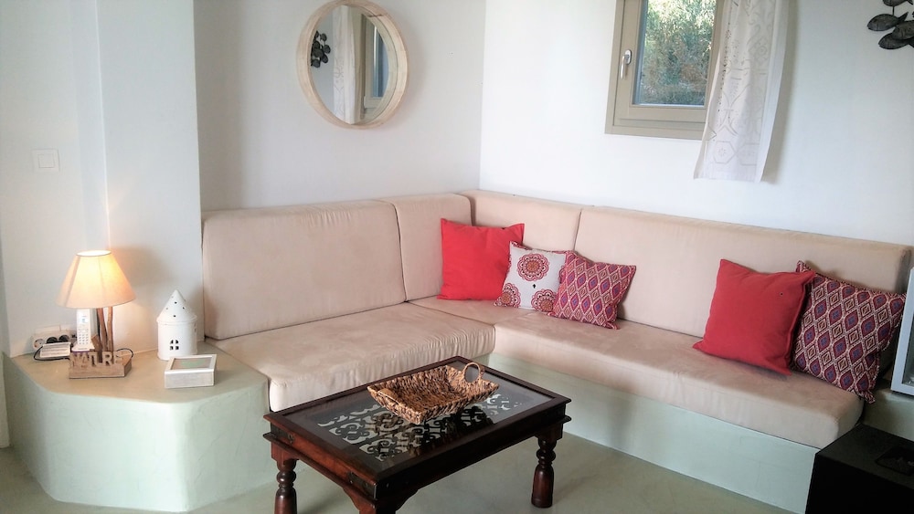 Villa Baya 10/17