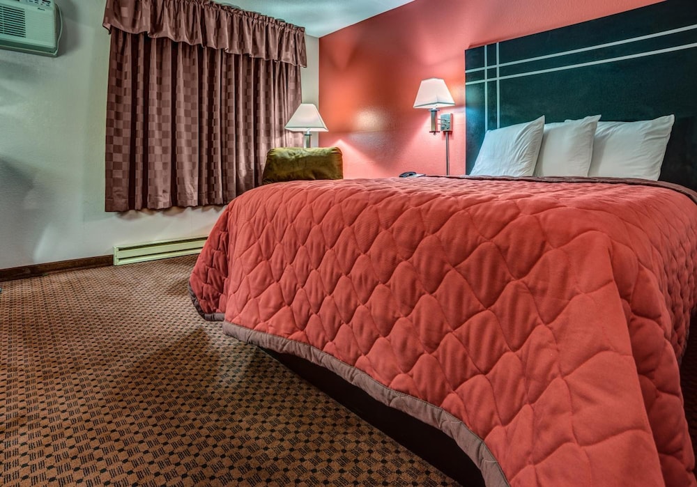 Prime Rate Inn 9/39