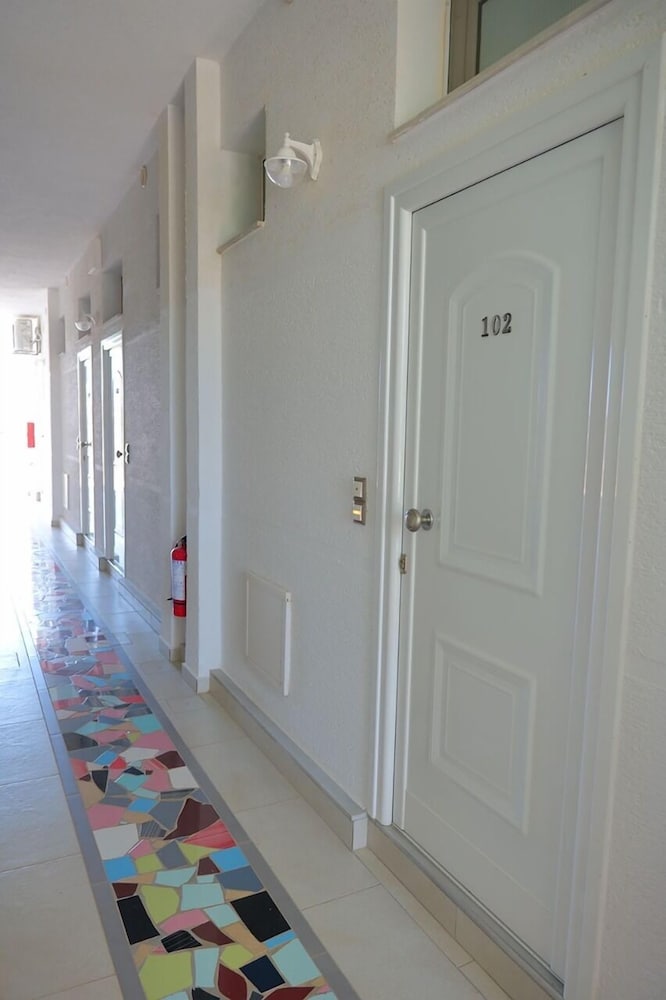 Hotel Mira Mare 5/50