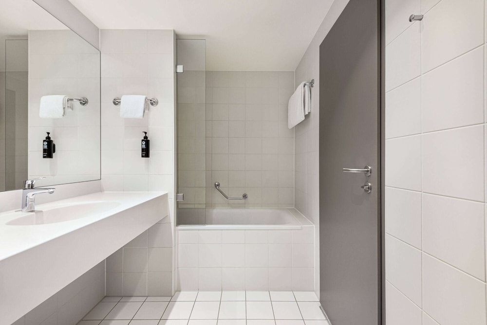 Vienna House Easy by Wyndham Wuppertal 48/50