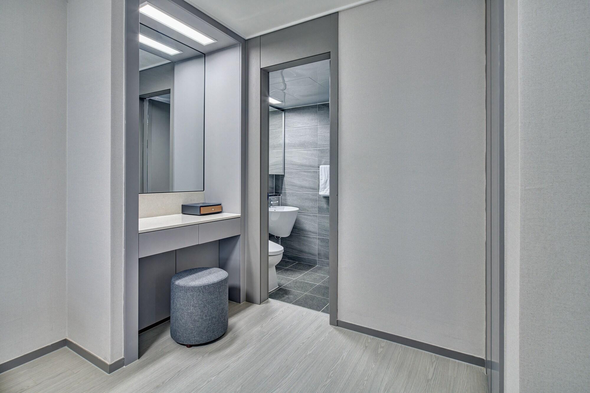 Chonpines Ocean Suites 50/50