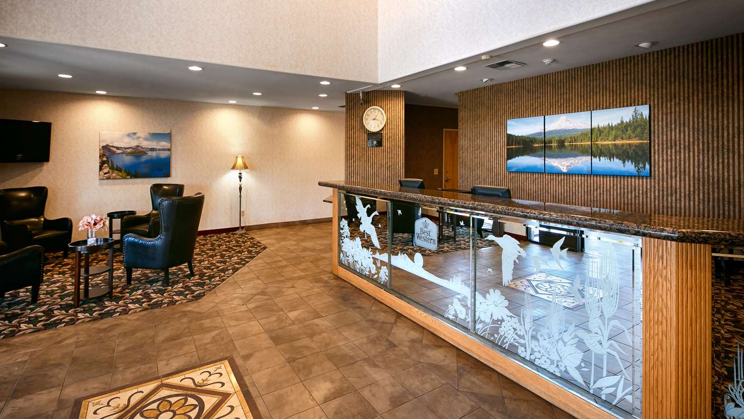 Best Western Dallas Inn & Suites 3/9