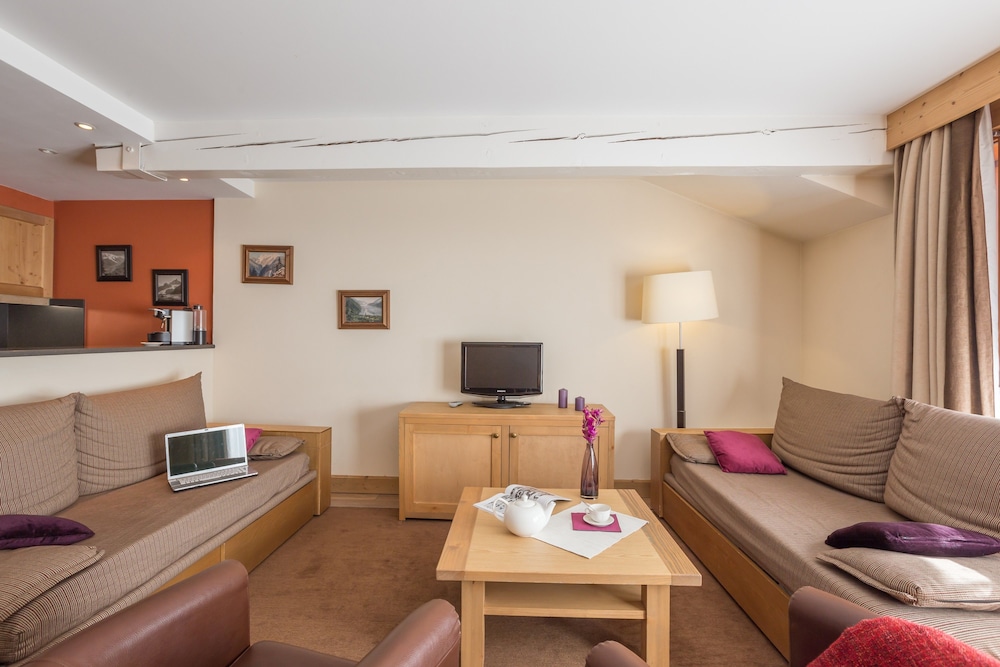Residence Pierre Vacances Premium Les Chalets Du Forum 40/50
