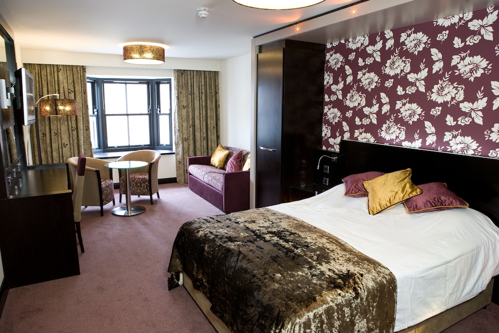 The Bluebell Hotel 5/35