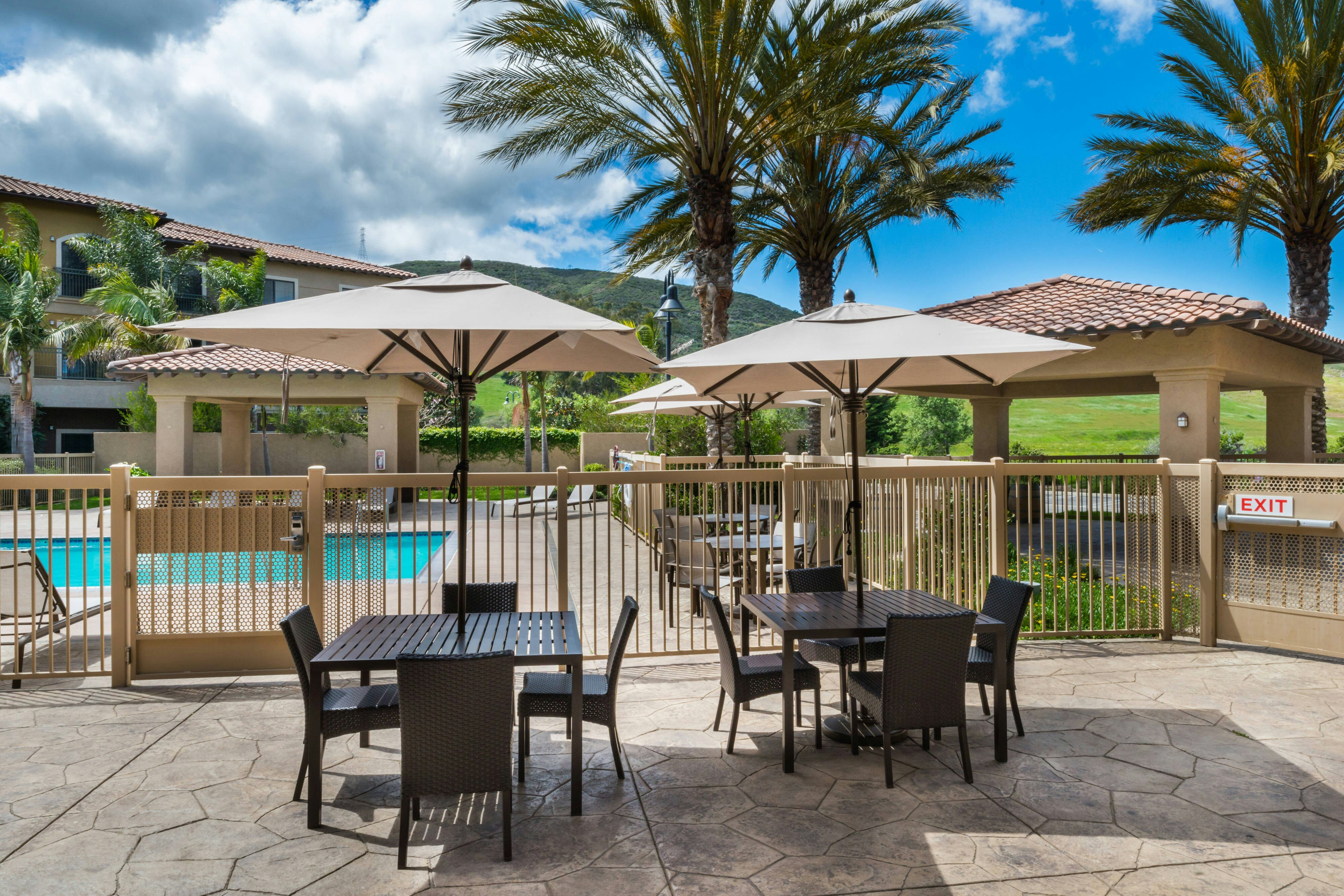 Courtyard By Marriott San Luis Obispo 17/25
