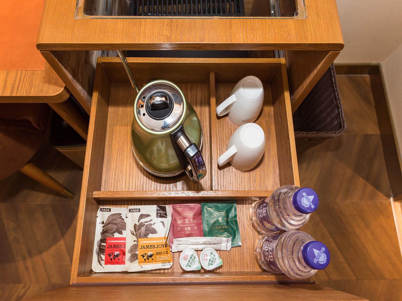 James Joyce Coffetel (Beijing Tiantongyuan South Subway Station) 29/32