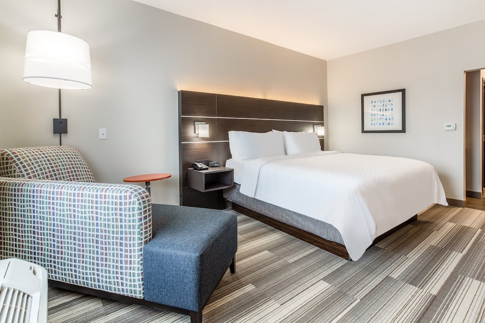 Holiday Inn Express & Suites Ottawa 22/50