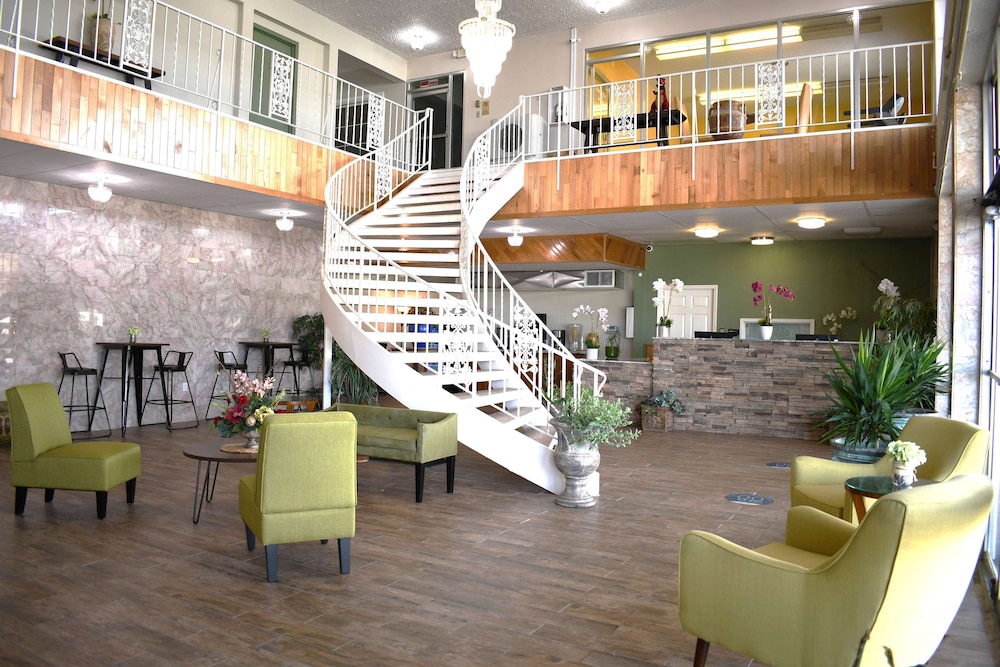 Travelodge by Wyndham Trinidad 4/18