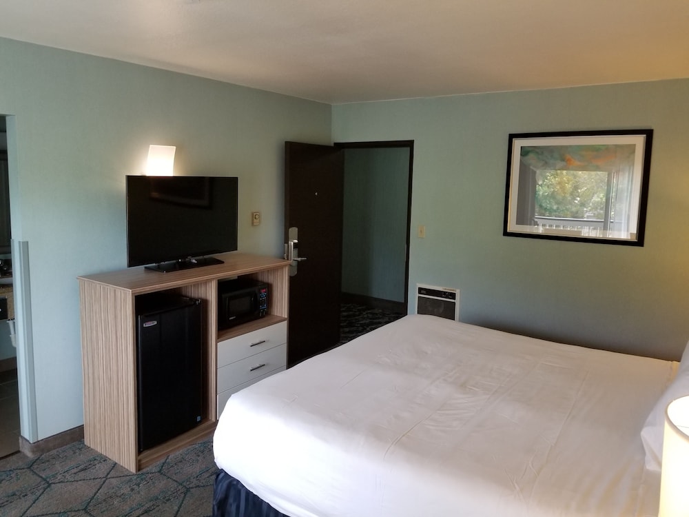 Avania Inn of Santa Barbara 33/80