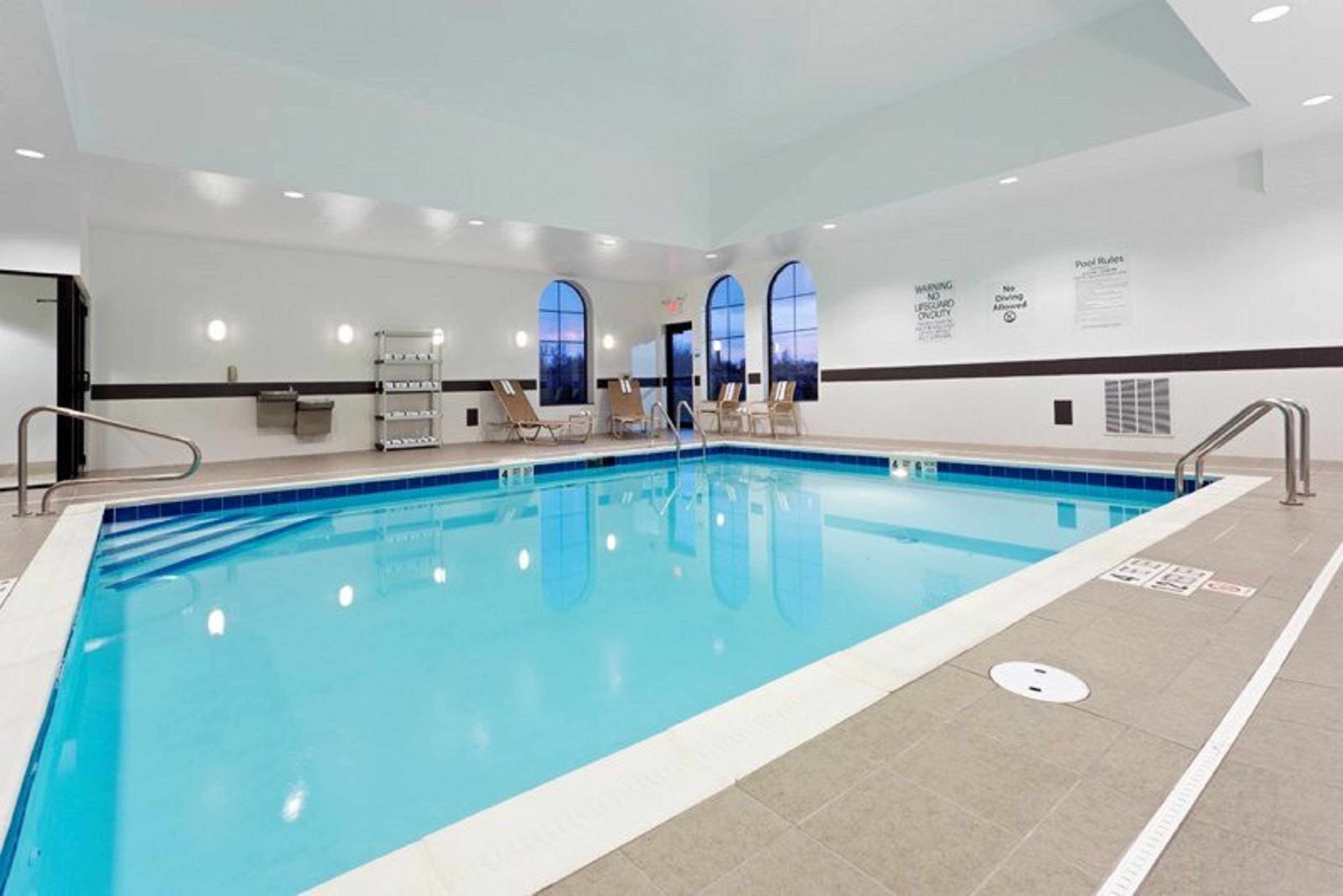 Holiday Inn Express Hotel And Suites Batavia Darien Lake 36/54