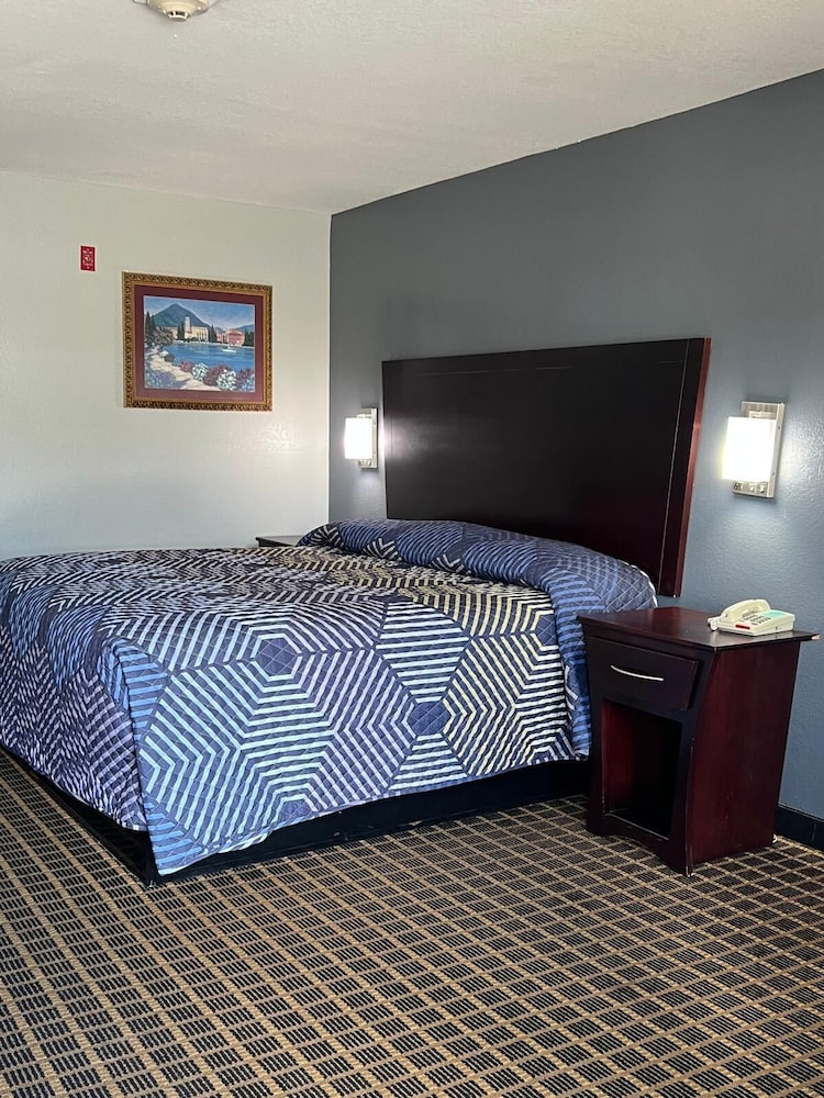 Lake Seminole Inn 18/29