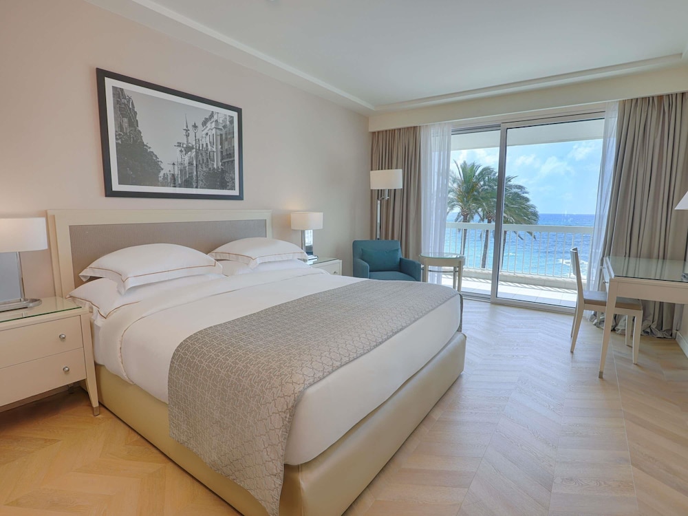 Movenpick Hotel Beirut 12/49