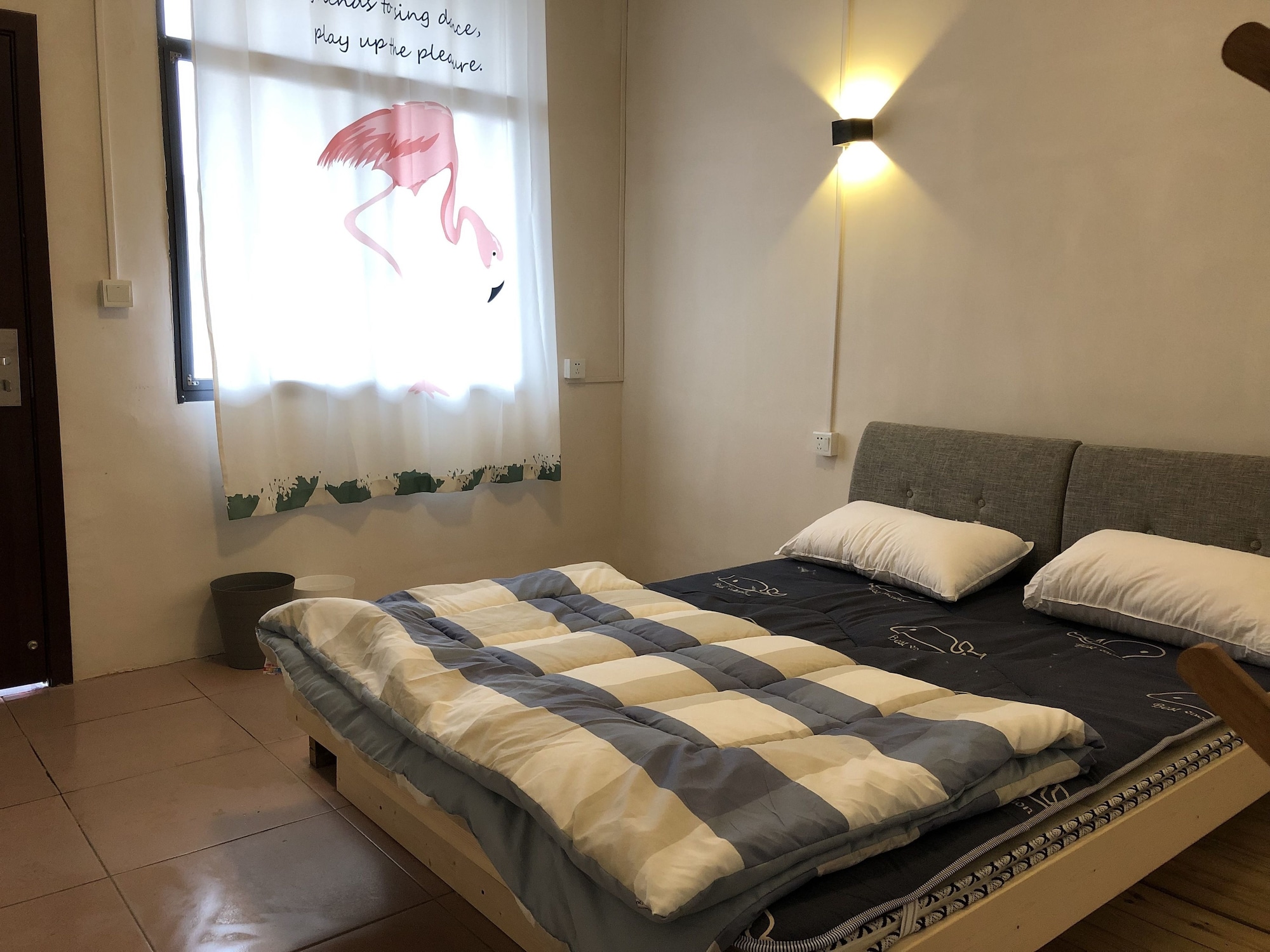 FEMALE DORM, FEMALE ONLY, 6 BEDS