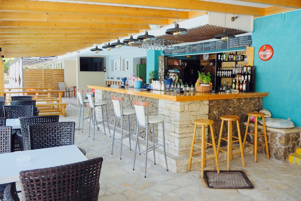 Paloma Blanca Hotel 39/55