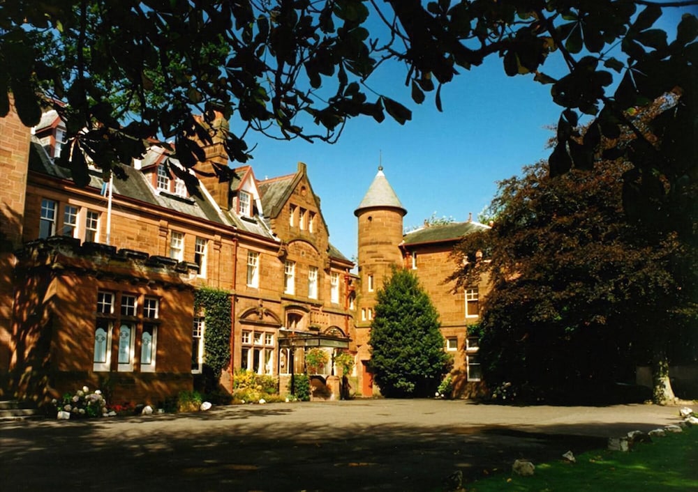 Savoy Park Hotel 4/32