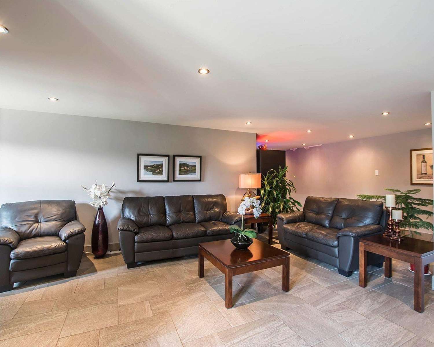 Econo Lodge Inn & Suites Montmagny QC 7/18