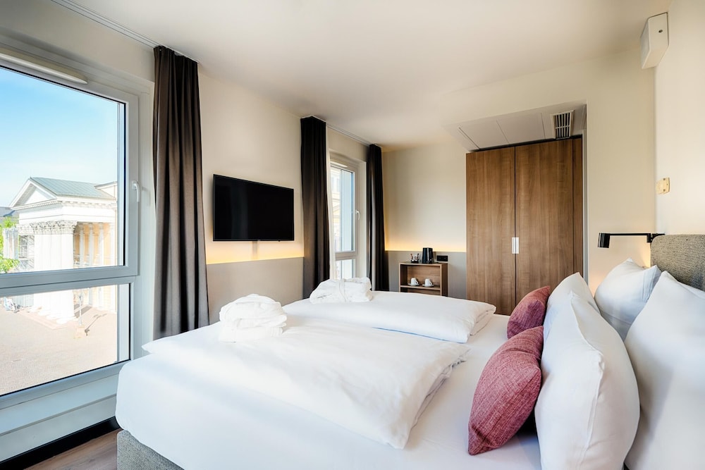 جناح بسرير مزدوج بإطلالة على المدينة، WELCOME Hotel Darmstadt 4/10