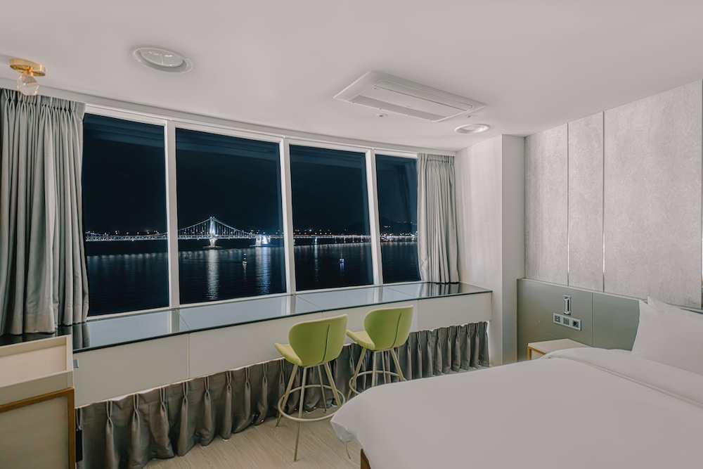 Hotel Aqua Palace 28/64