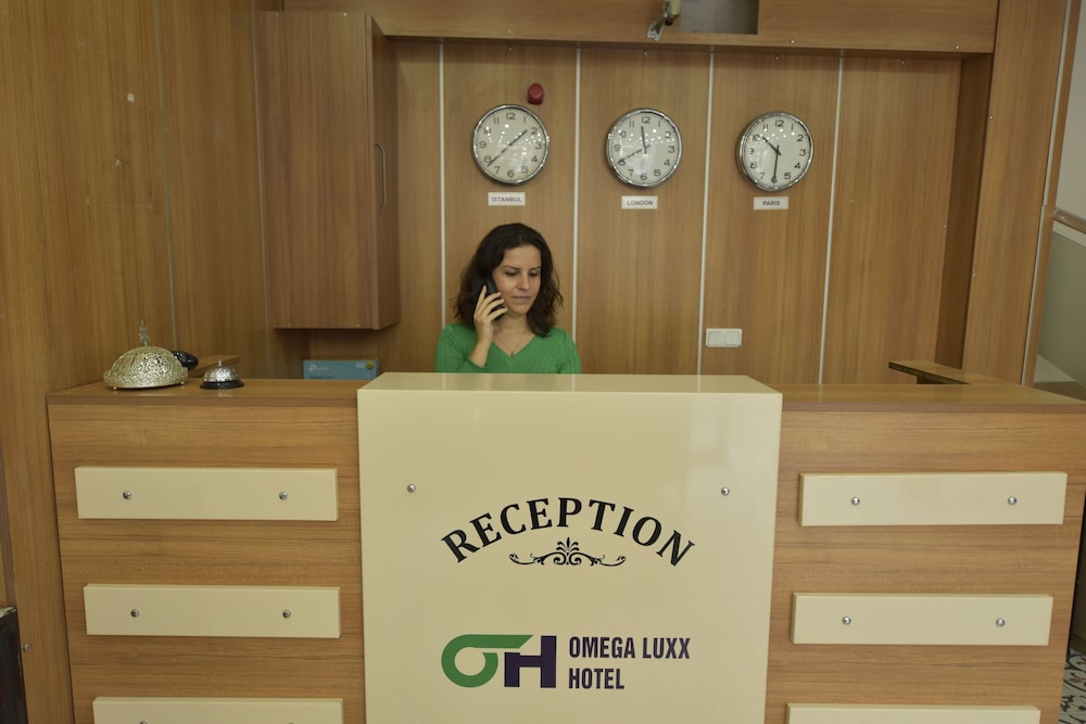 THE LUXX BOUTIQUE HOTEL 3/53