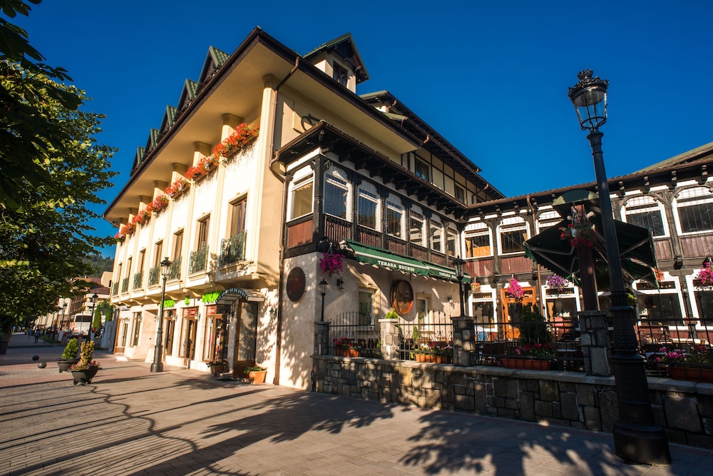 Hotel Bucegi 4/34