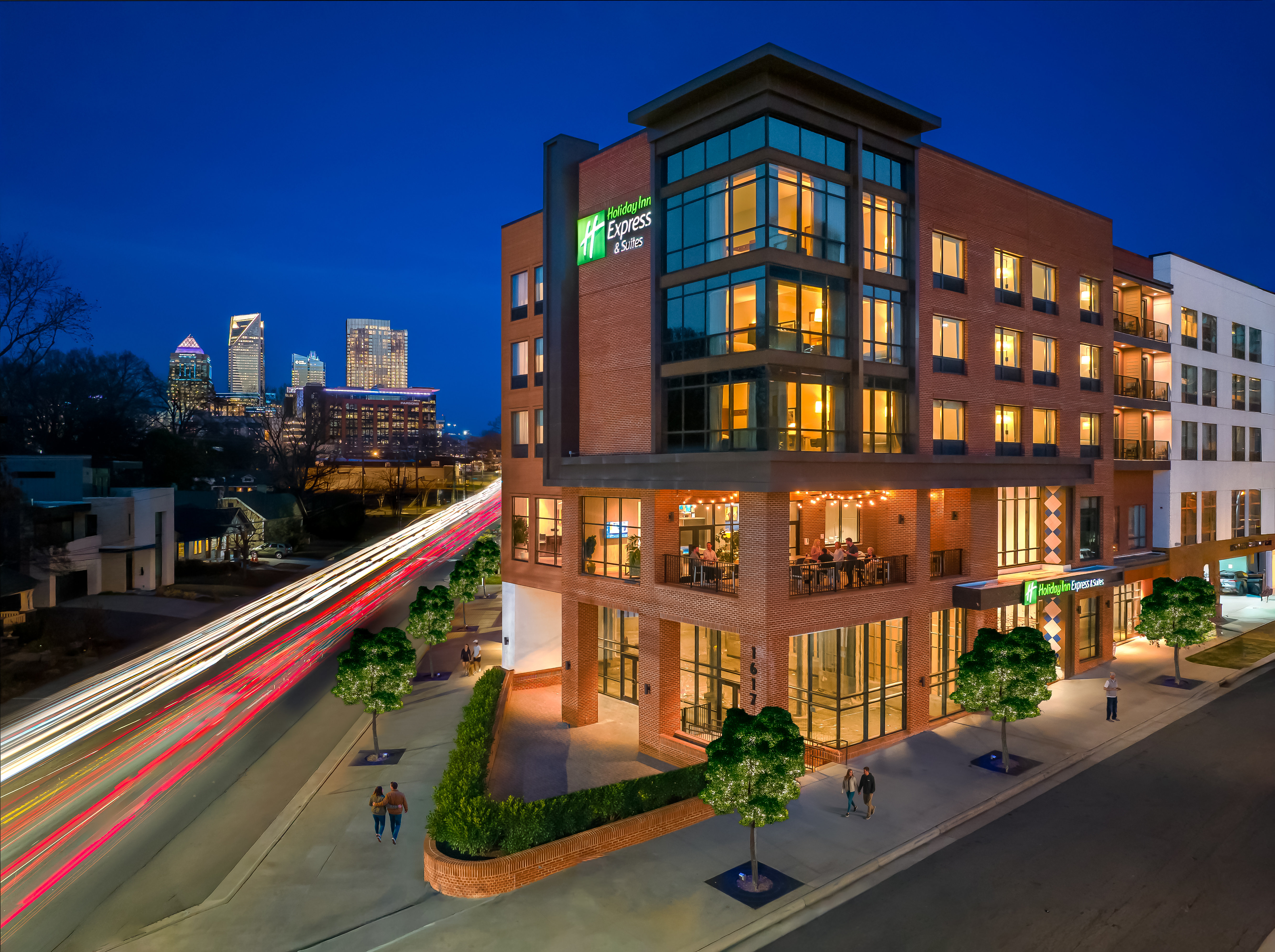 Holiday Inn Express & Suites Charlotte - South End 3/73
