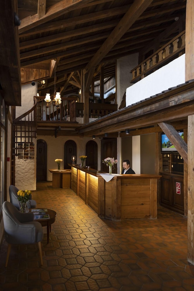 Schloss Hotel Swiss Chalet Merlischachen 4/54