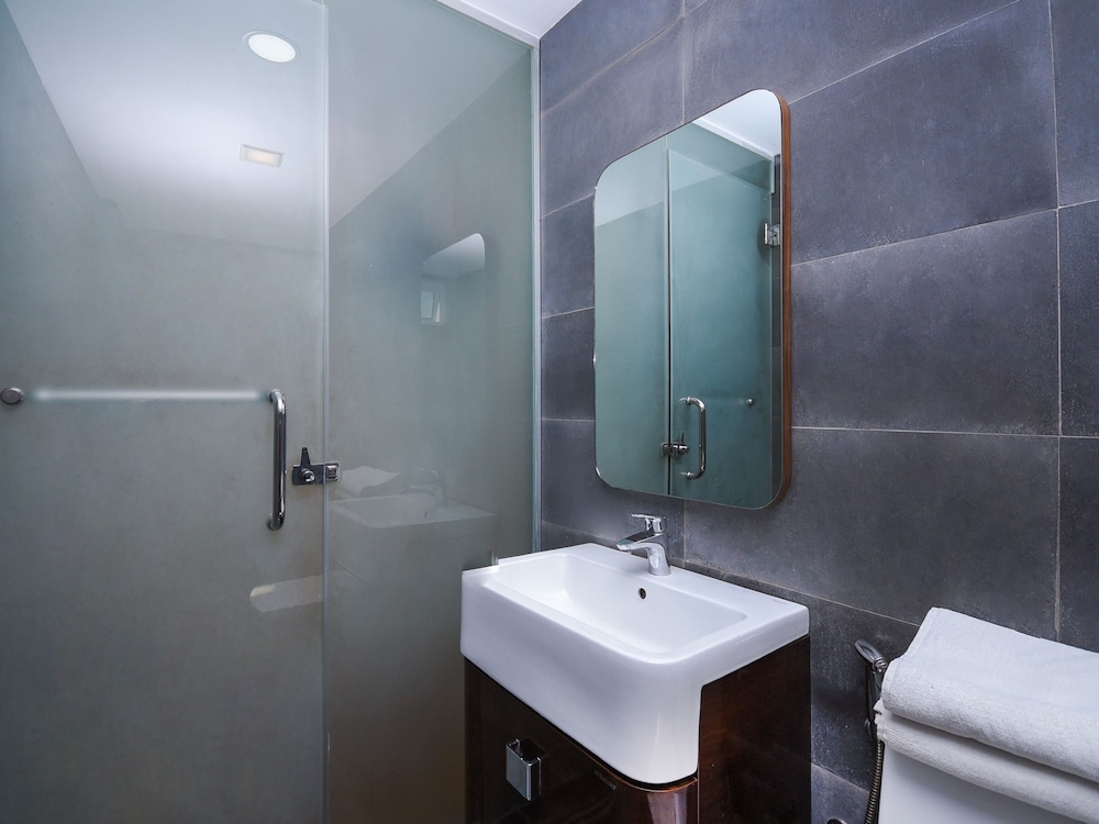 OYO 977 Hong Kong Suites 16/17