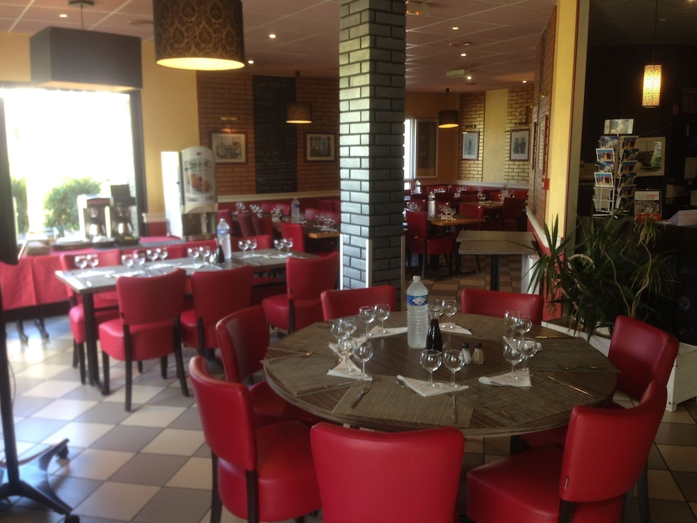 Hotel Crocus Caen Memorial 16/32