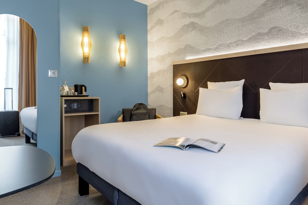 PRIVILEGE, DOUBLE BED, BALCONY