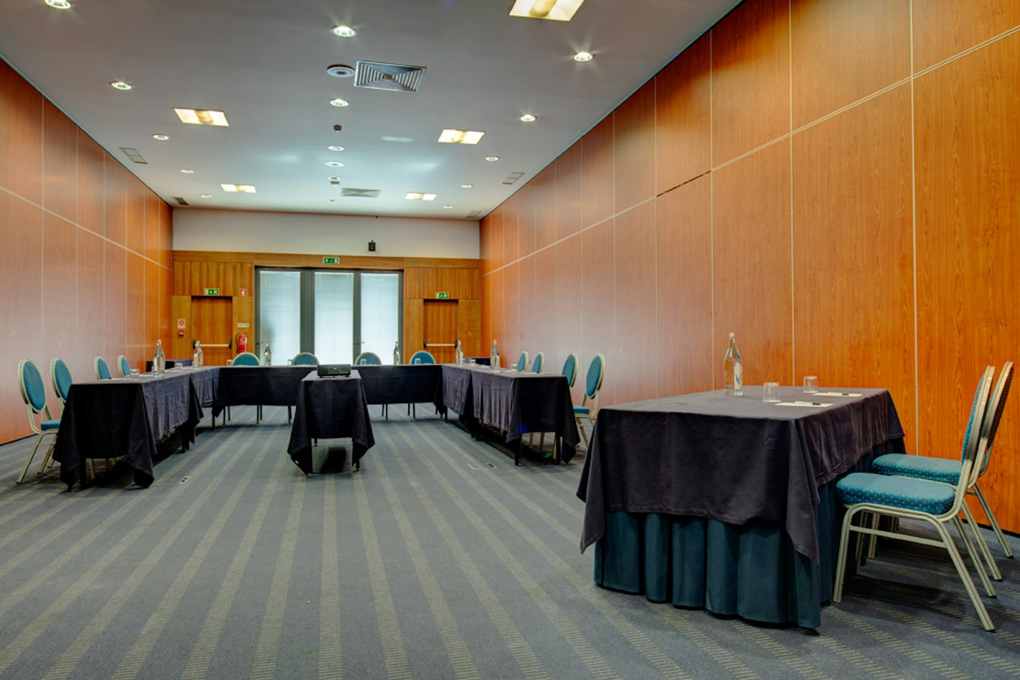 VIP Executive Santa Iria Hotel 31/49